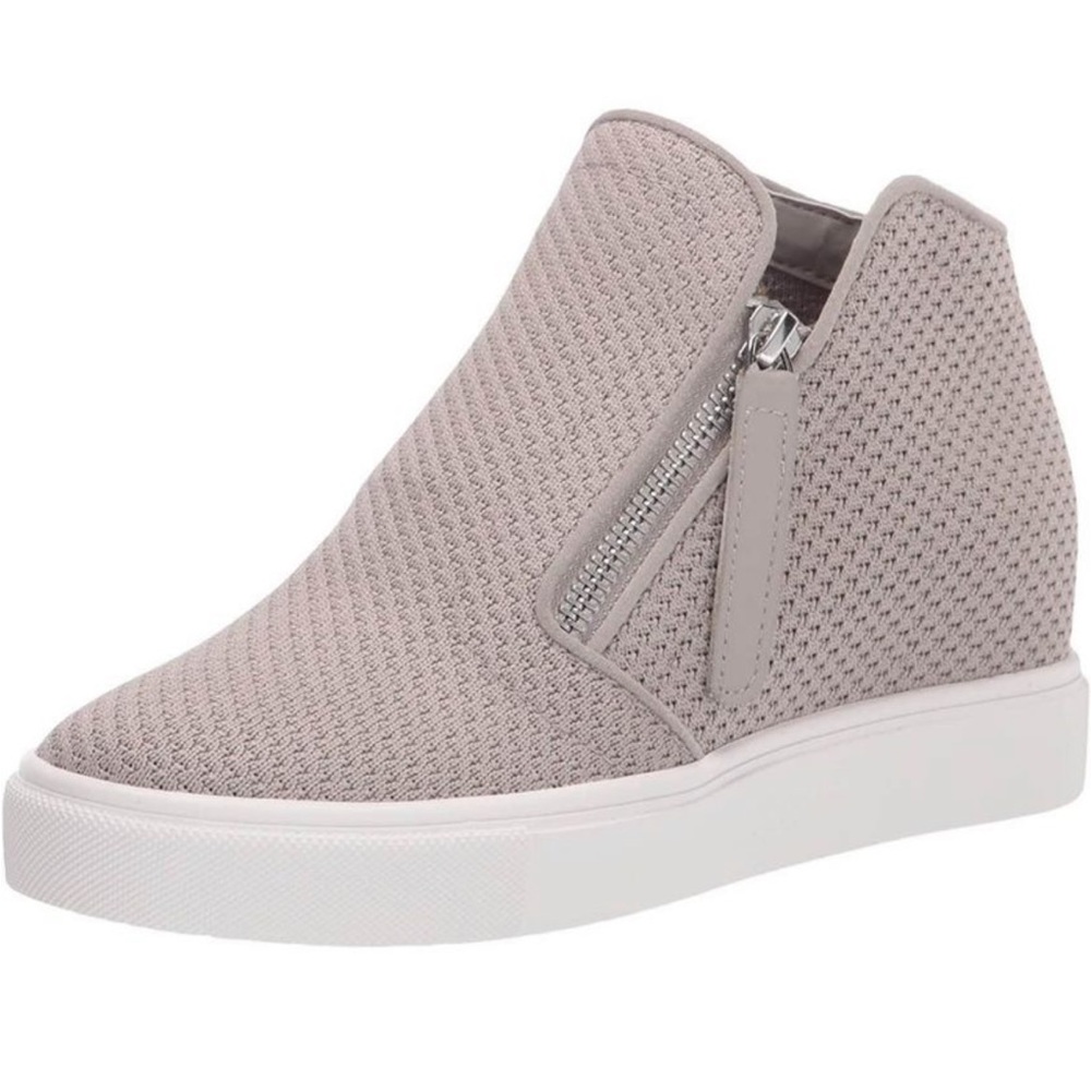 Steve Madden woman’s shoes 8.5